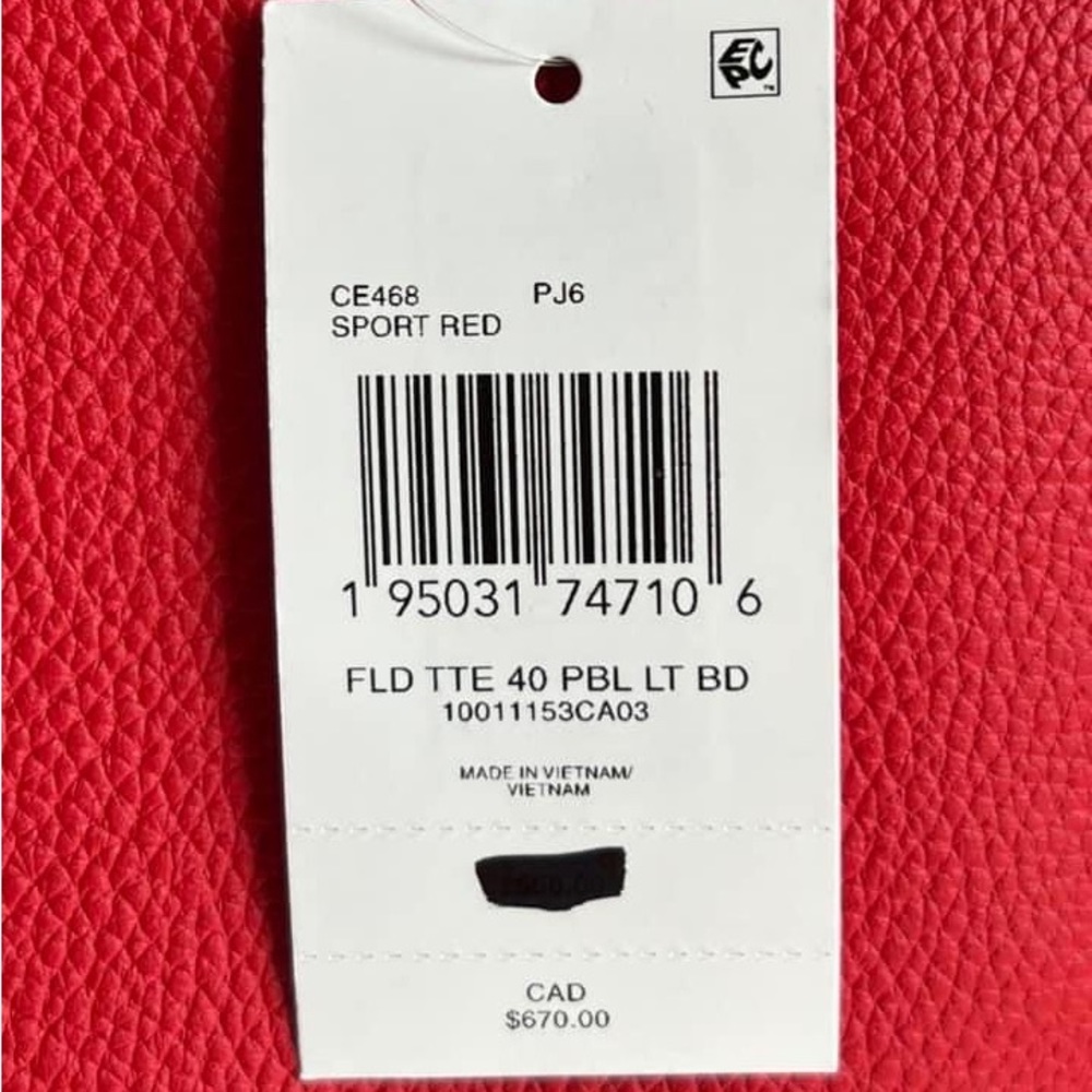 💰SOLD - CE468 - Coach Field Tote 40 with Coach Badge - Picture 10 of 11